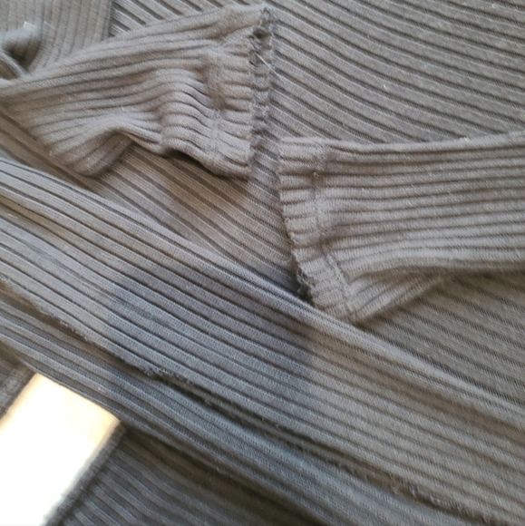 Free People We the Free Love Women's SZ M black ribbed mock neck open back top‎ - Picture 10 of 10